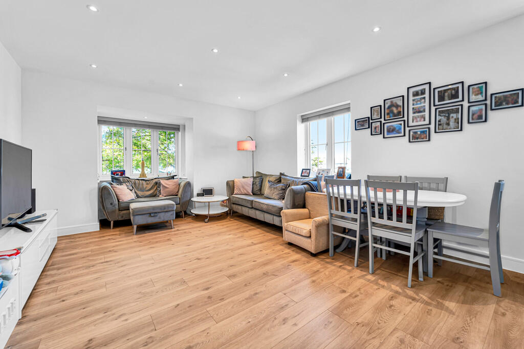Main image of property: Gatehouse Close, Ashford