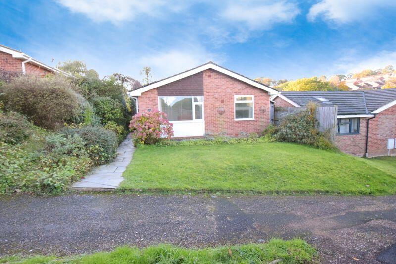 3 bedroom detached bungalow for sale in Glen Walk, Pennsylvania, Exeter, EX4