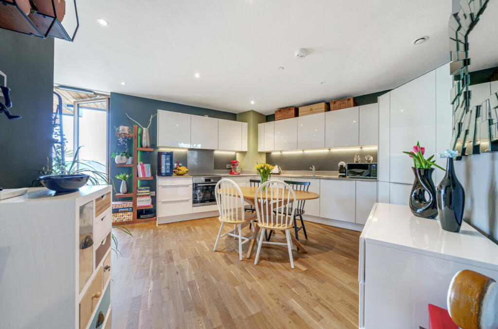 Additional property image - St. Marks Square, Bromley, BR2