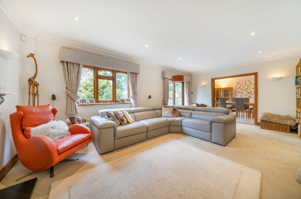 Additional property image - Fairway Gardens, Beckenham, BR3
