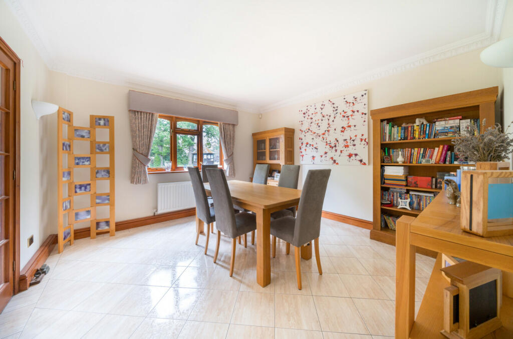 Additional property image - Fairway Gardens, Beckenham, BR3