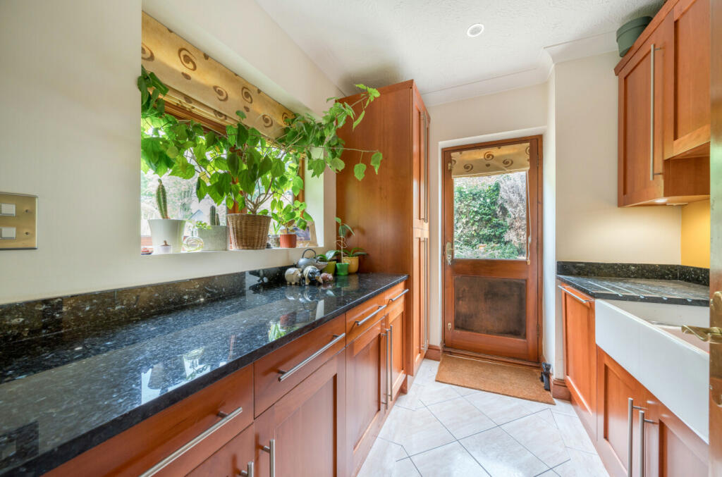 Additional property image - Fairway Gardens, Beckenham, BR3