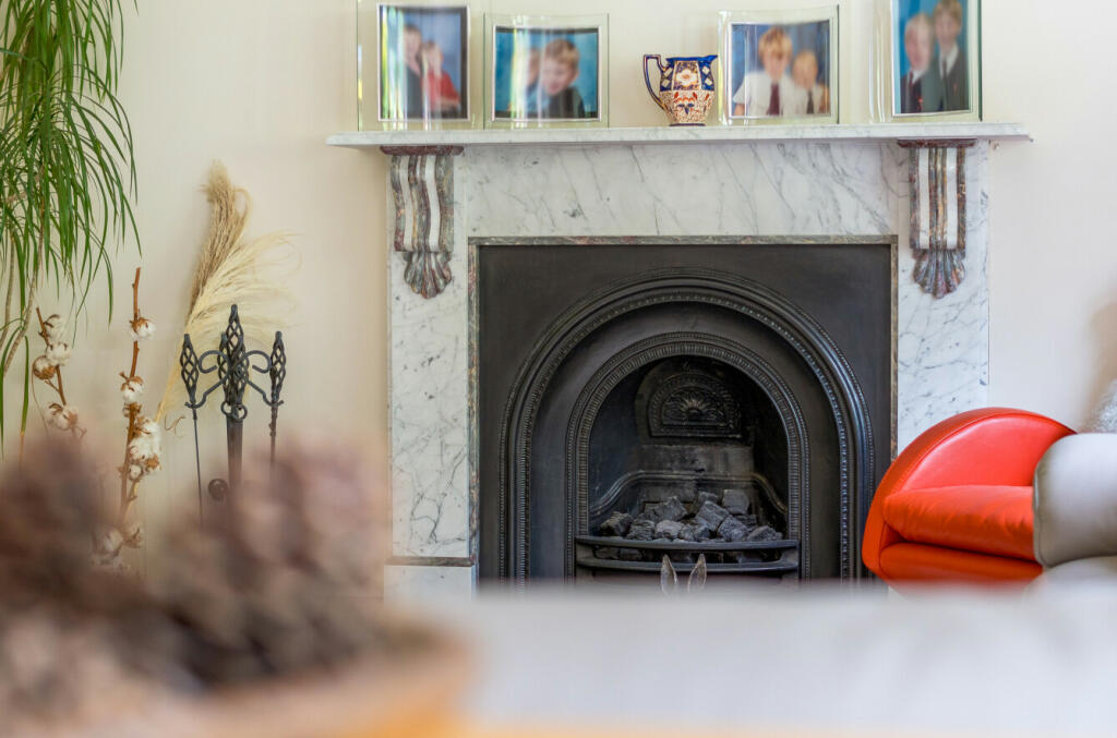Additional property image - Fairway Gardens, Beckenham, BR3