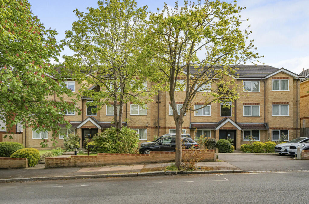 2 bedroom apartment for sale in Durham Avenue, Bromley, BR2