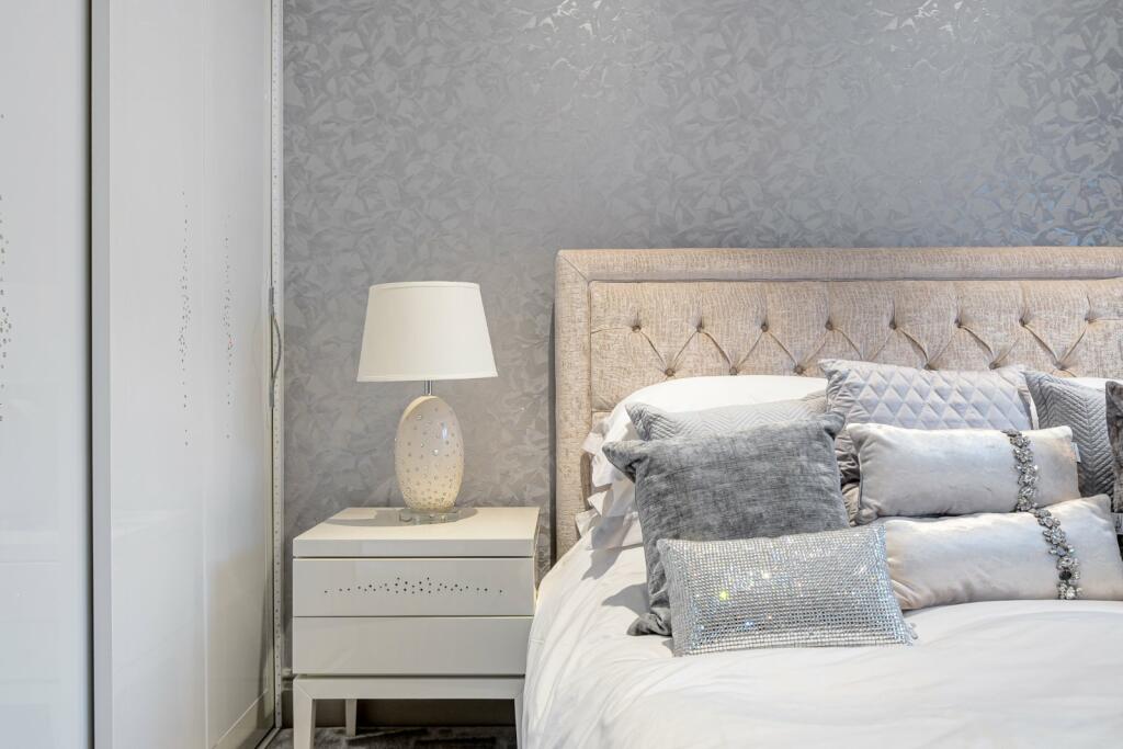 Additional property image - Willoughby Lane, Bromley, BR1