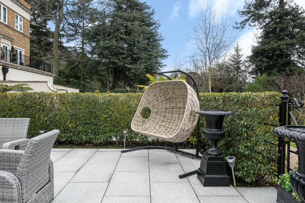 Additional property image - Willoughby Lane, Bromley, BR1