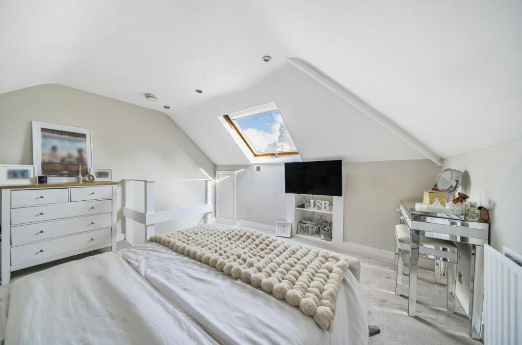 Additional property image - Park Road, Bromley, BR1