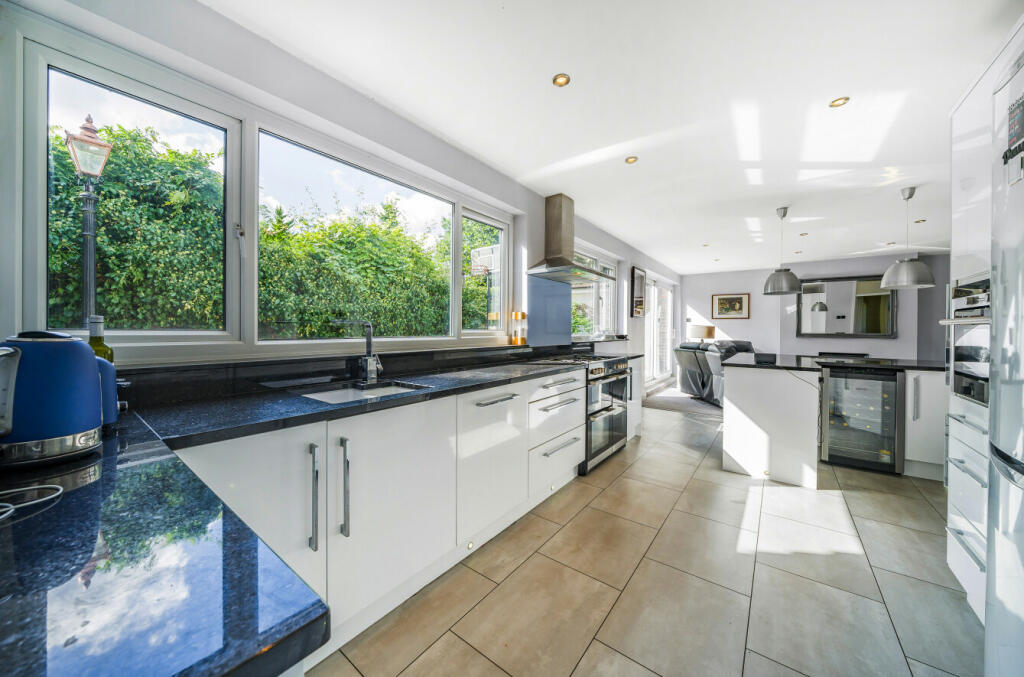 Additional property image - Beaconsfield Road, Bromley, BR1