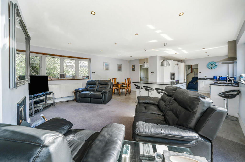 Additional property image - Beaconsfield Road, Bromley, BR1