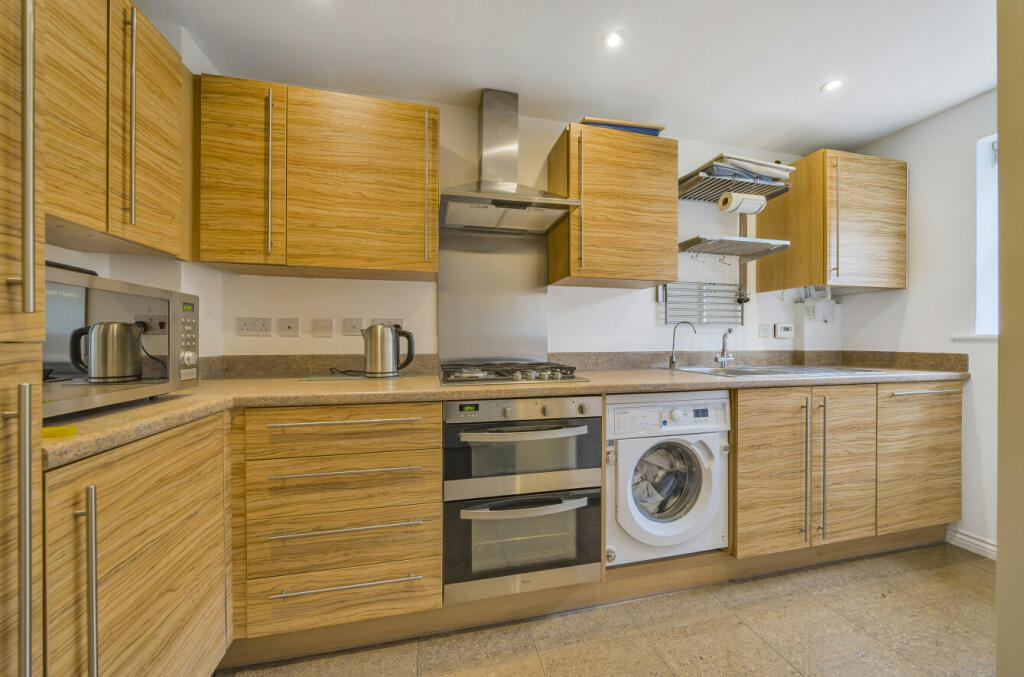 Additional property image - Lorimer Row, Bromley, BR2