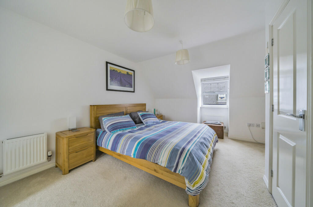 Additional property image - Lorimer Row, Bromley, BR2