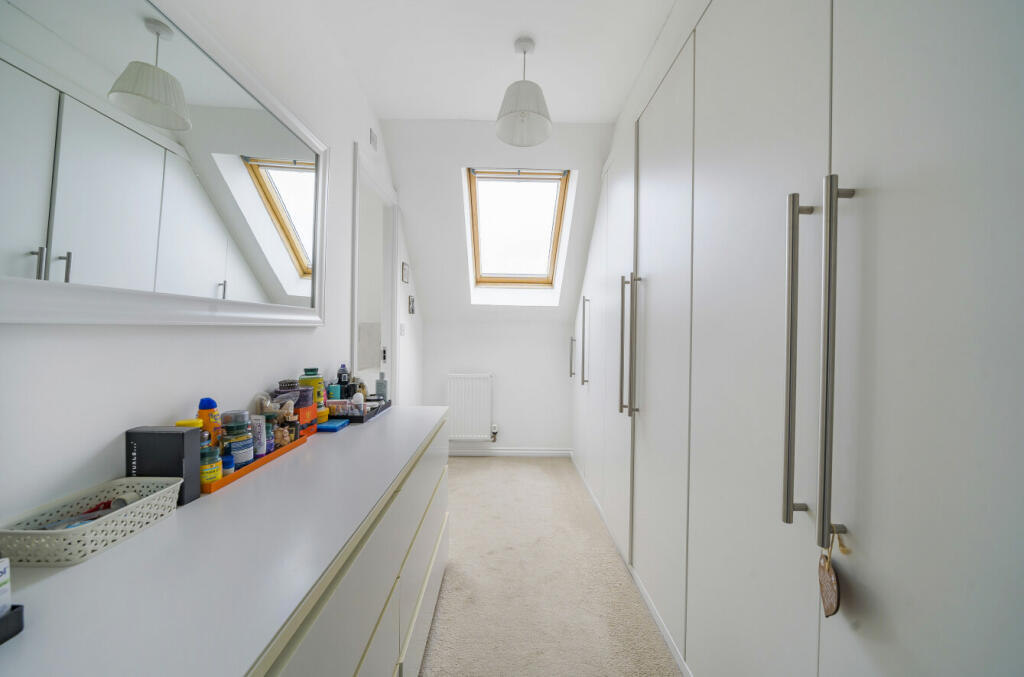 Additional property image - Lorimer Row, Bromley, BR2