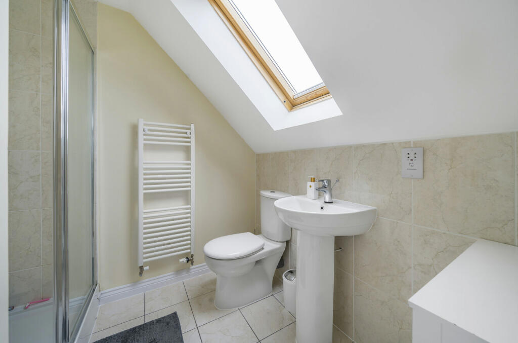 Additional property image - Lorimer Row, Bromley, BR2
