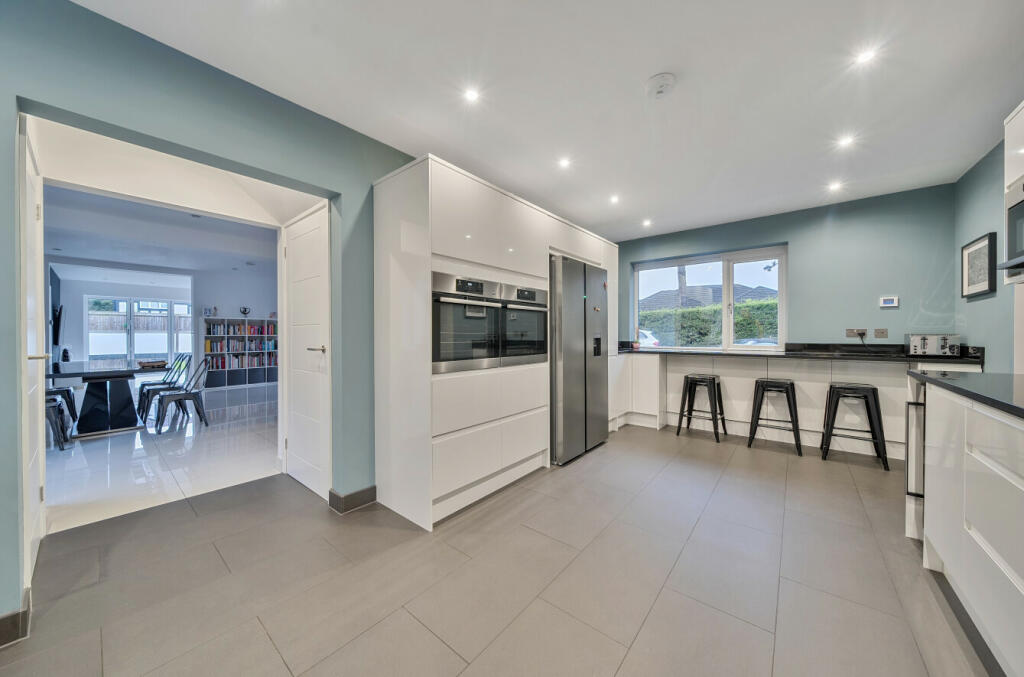 Additional property image - Southborough Road, Bromley, BR1