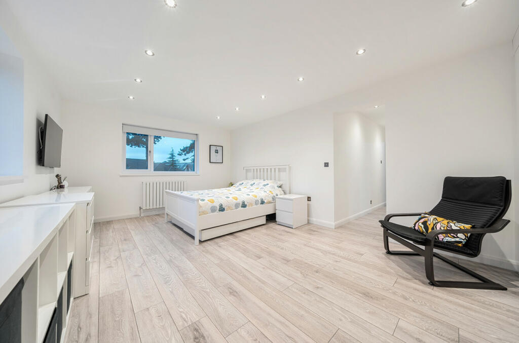 Additional property image - Southborough Road, Bromley, BR1
