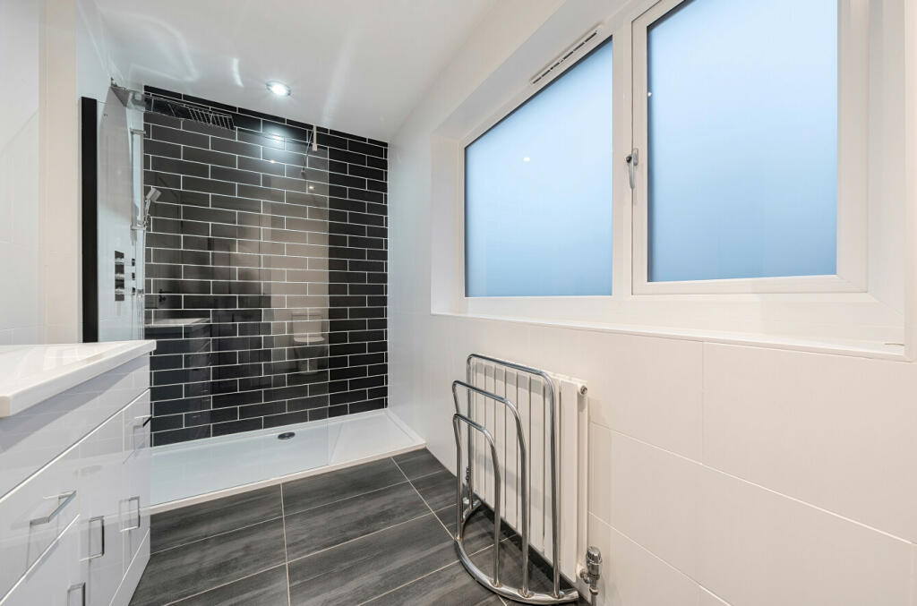 Additional property image - Southborough Road, Bromley, BR1