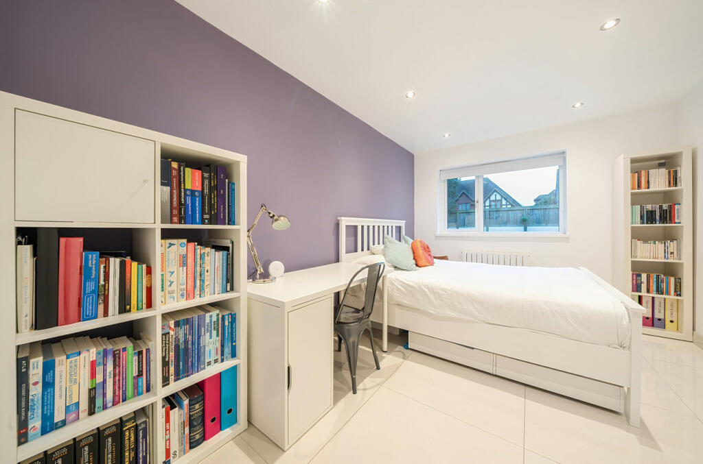 Additional property image - Southborough Road, Bromley, BR1