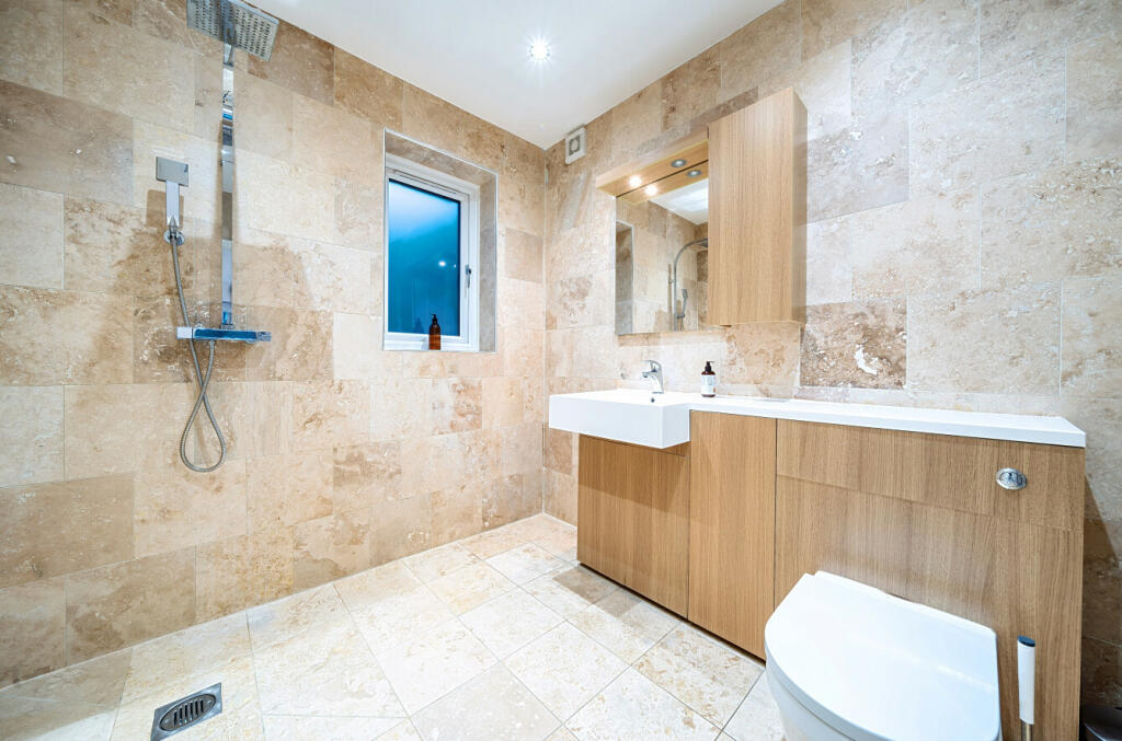 Additional property image - Southborough Road, Bromley, BR1