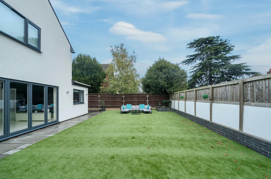 Additional property image - Southborough Road, Bromley, BR1