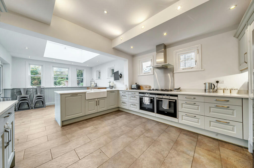 Additional property image - Rodway Road, Bromley, Kent, BR1