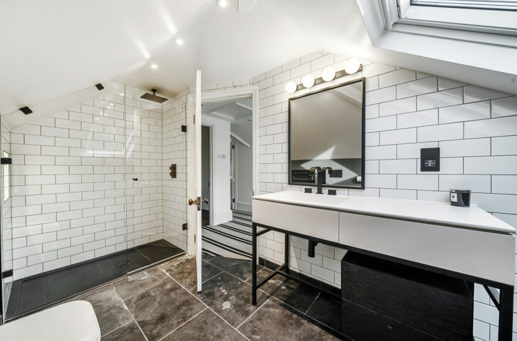 Additional property image - Rodway Road, Bromley, Kent, BR1