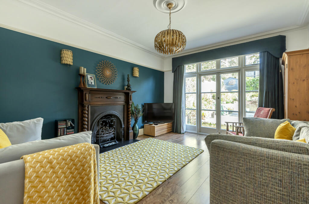Additional property image - Cromwell Avenue, Bromley, BR2