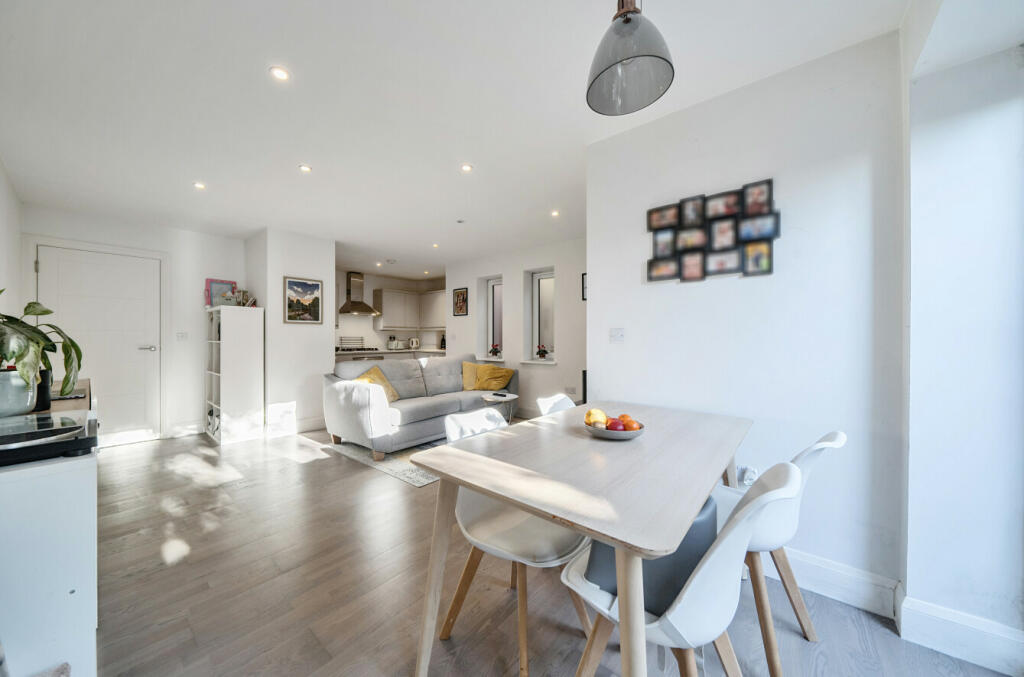 Additional property image - Beckenham Lane, Bromley, BR2