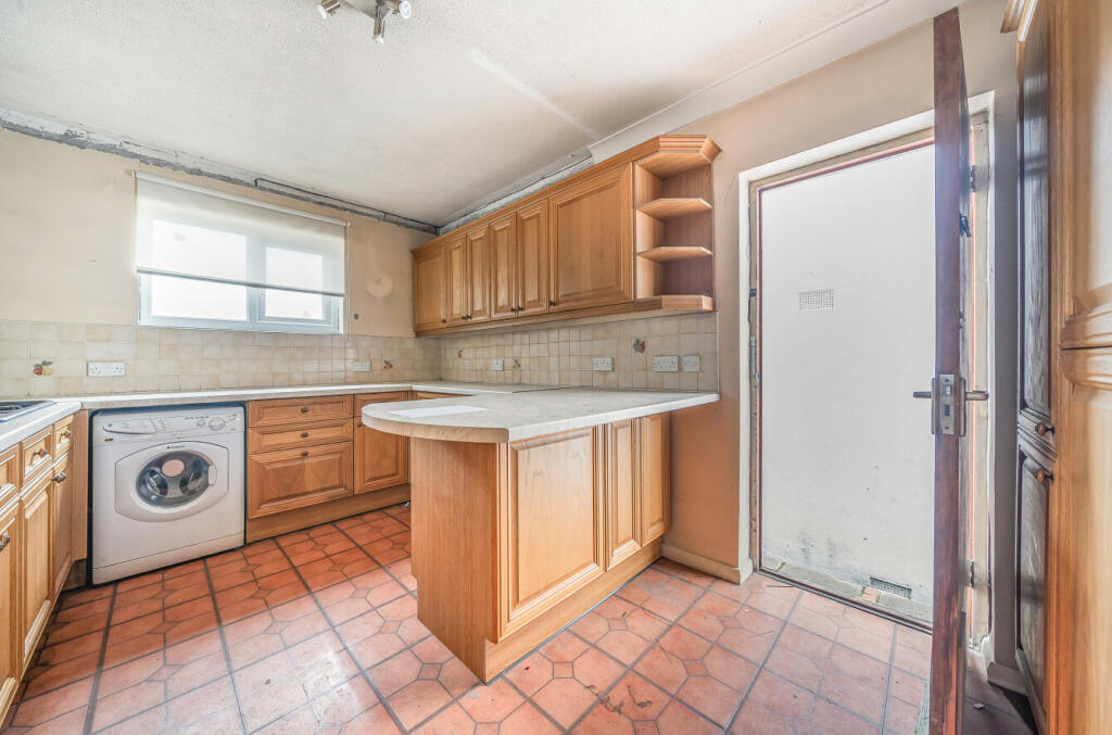 Additional property image - Minster Road, Bromley, BR1