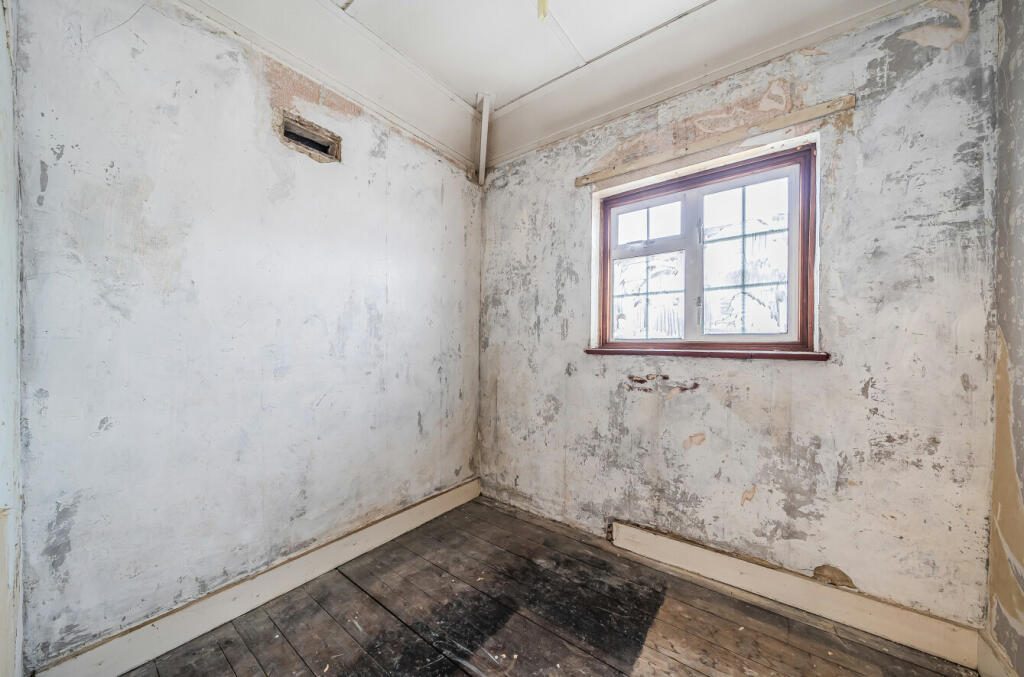 Additional property image - Minster Road, Bromley, BR1