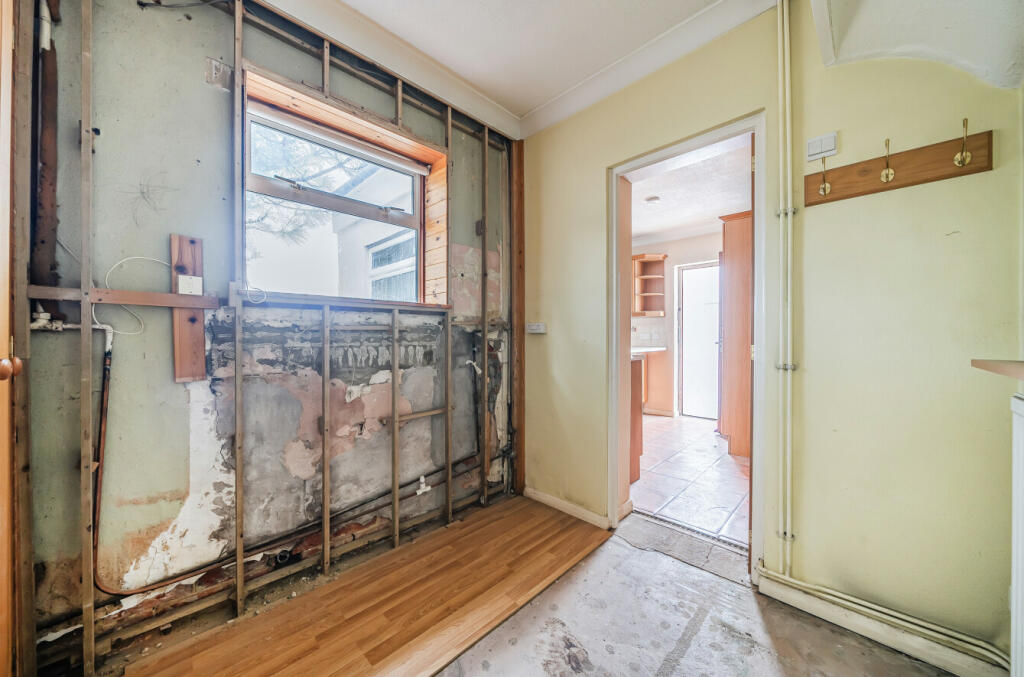 Additional property image - Minster Road, Bromley, BR1