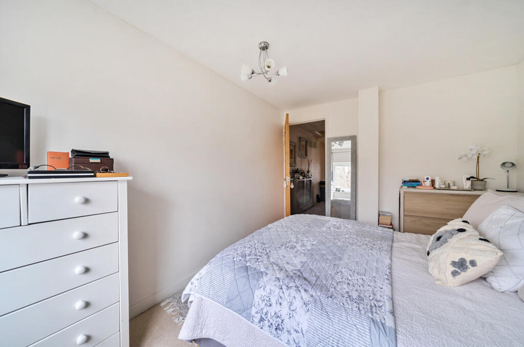 Additional property image - Henry Street, Bromley, BR1