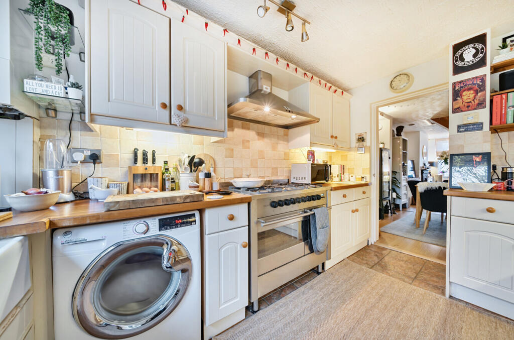 Additional property image - Henry Street, Bromley, BR1