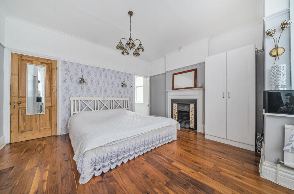 Additional property image - Lake Avenue, Bromley, Kent, BR1