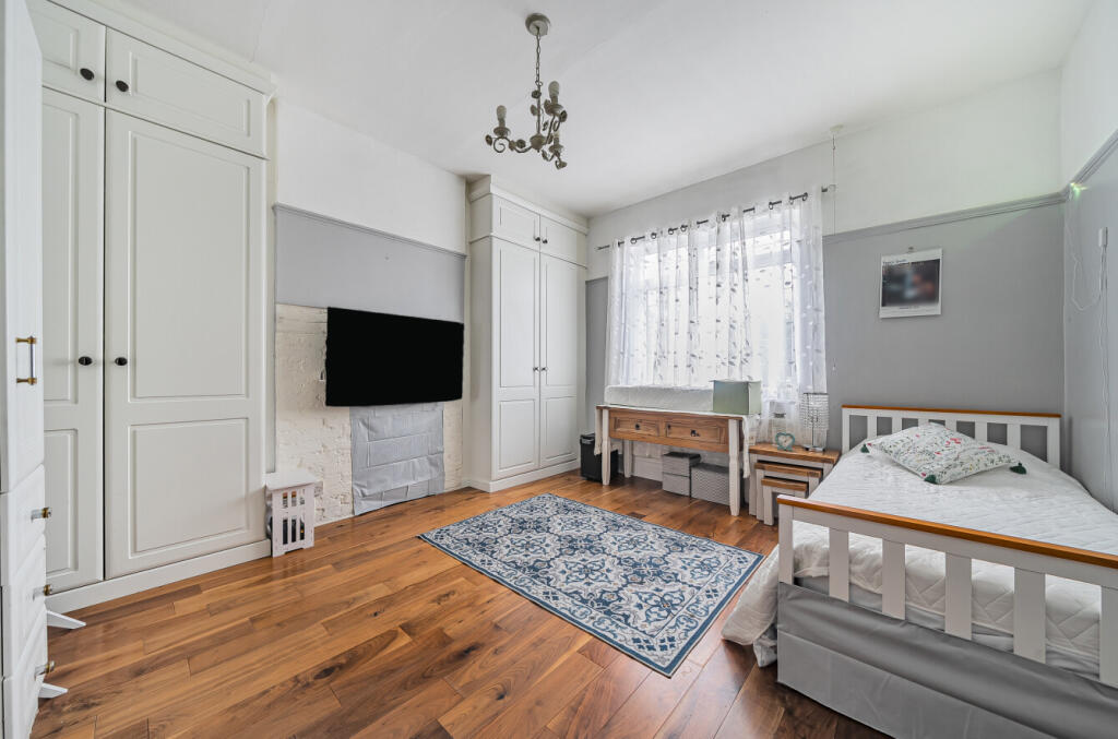 Additional property image - Lake Avenue, Bromley, Kent, BR1
