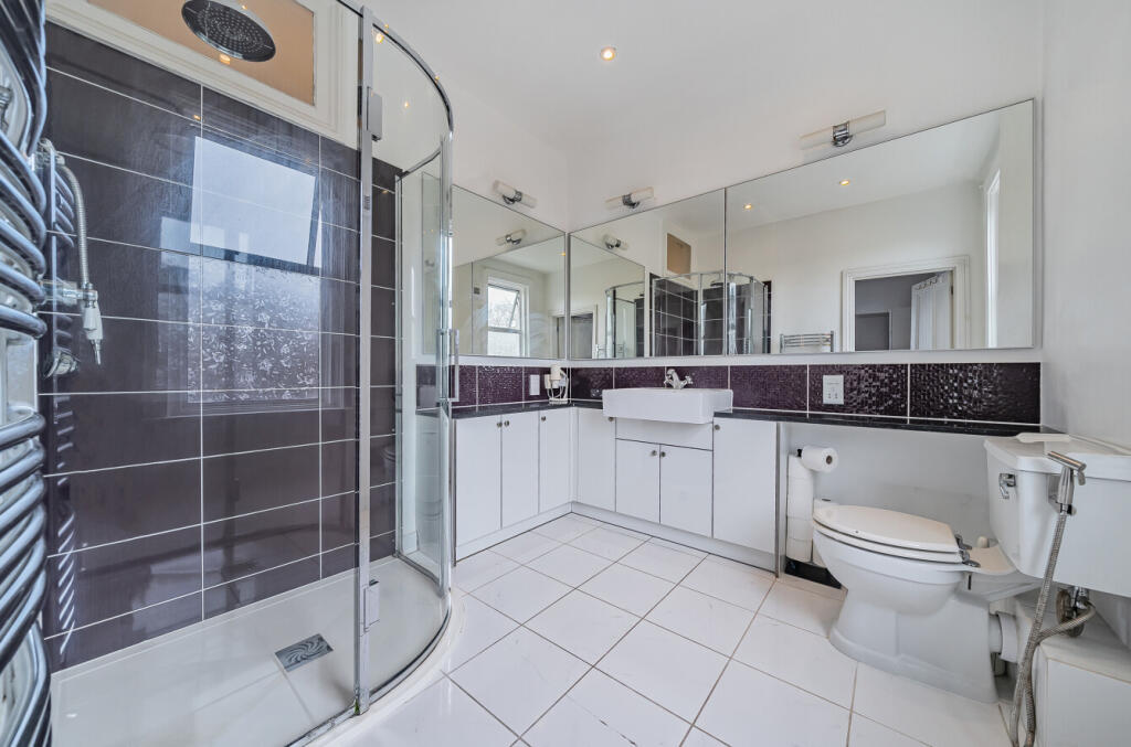 Additional property image - Lake Avenue, Bromley, Kent, BR1