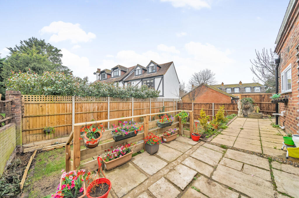 Additional property image - Lake Avenue, Bromley, Kent, BR1