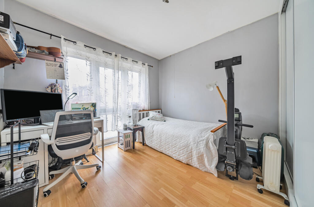 Additional property image - Lake Avenue, Bromley, Kent, BR1