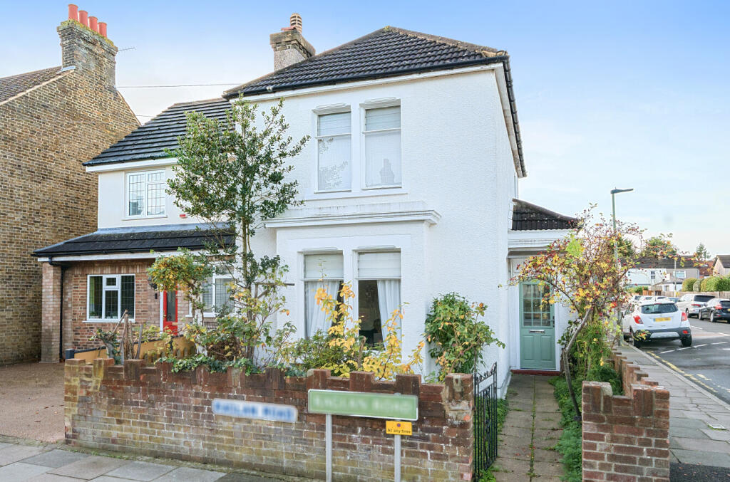 Main image of property: Raglan Road, Bromley, BR2