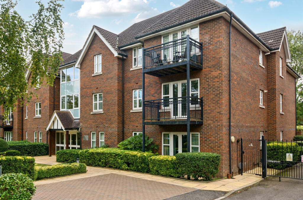 Main image of property: Beckenham Grove, Bromley, BR2