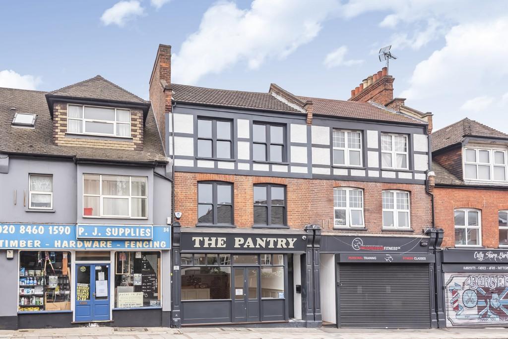 2 bedroom apartment for sale in Plaistow Lane, Bromley, BR1