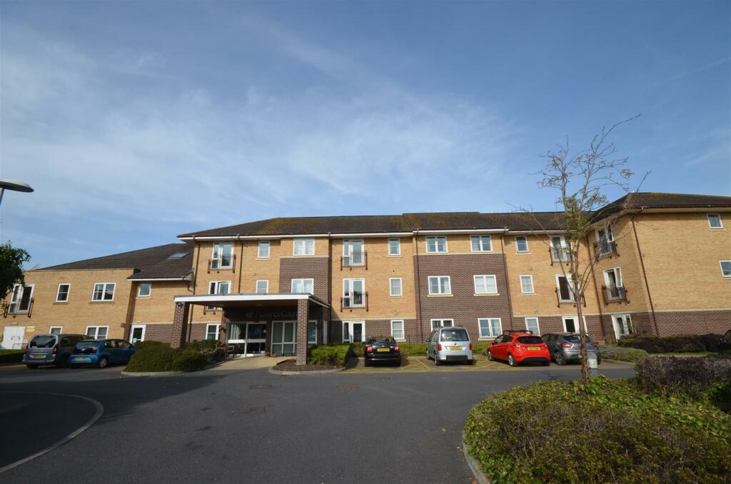 2 bedroom retirement property for sale in Florence Court, Trowbridge