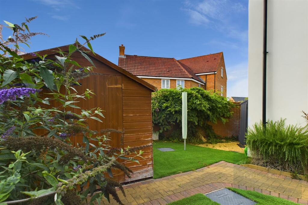 Additional property image - Cygnet Way, Trowbridge