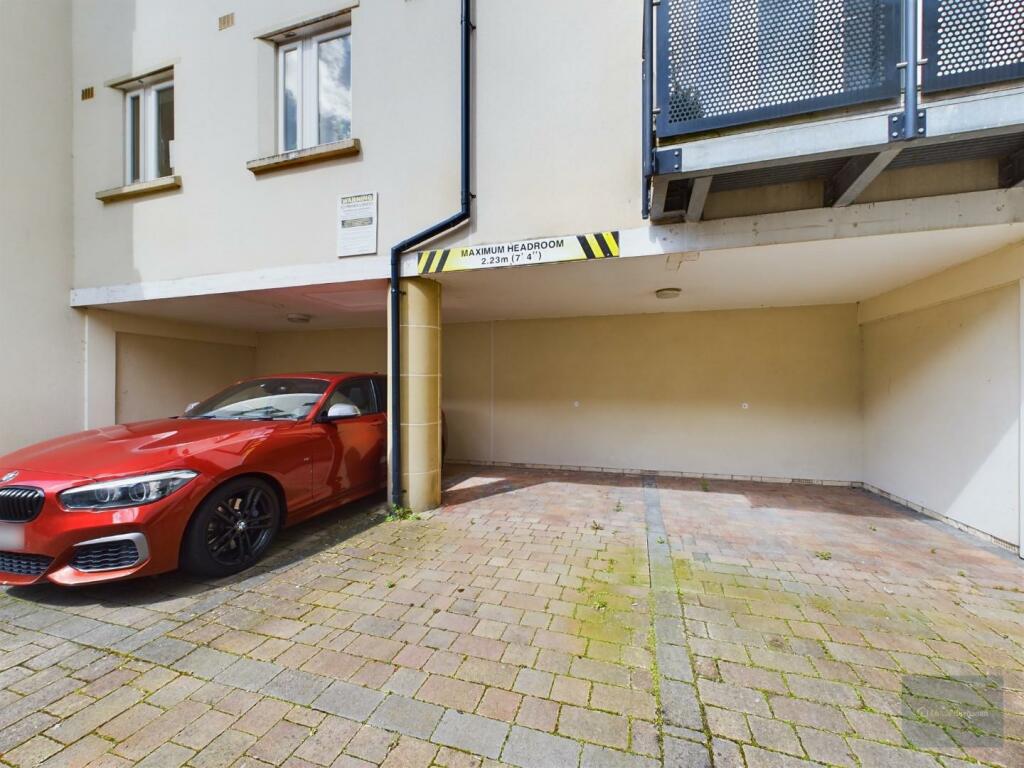 Additional property image - Grist Court, Bradford-On-Avon
