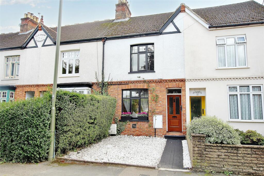 3 bedroom terraced house for sale in Connaught Road, Brookwood, Woking