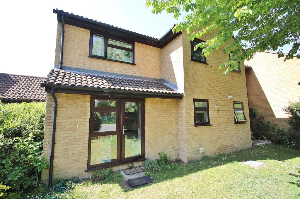 Main image of property: Inkerman Road, Knaphill, Woking, Surrey, GU21
