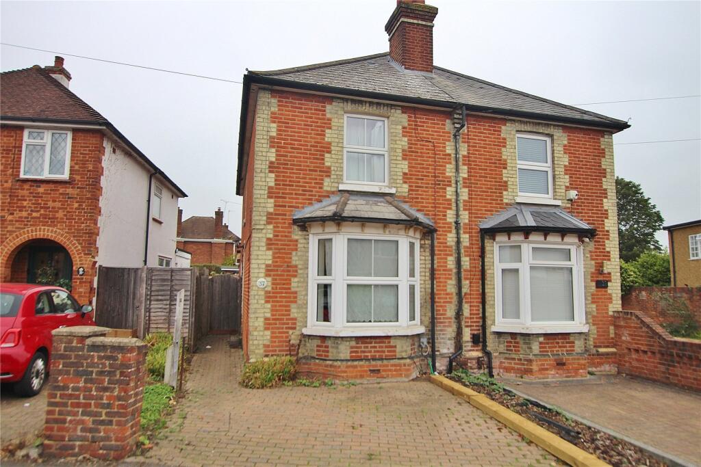 Main image of property: Queens Road, Knaphill, Woking, GU21