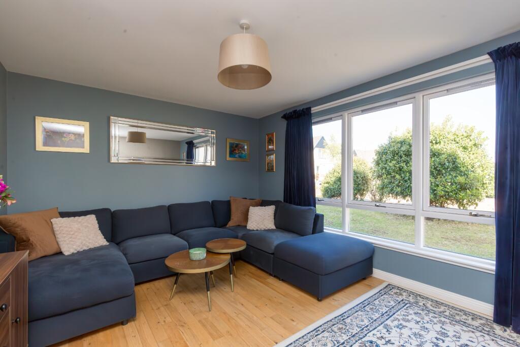 Main image of property: 2 Muirfield Grove, Gullane, EH31 2EW