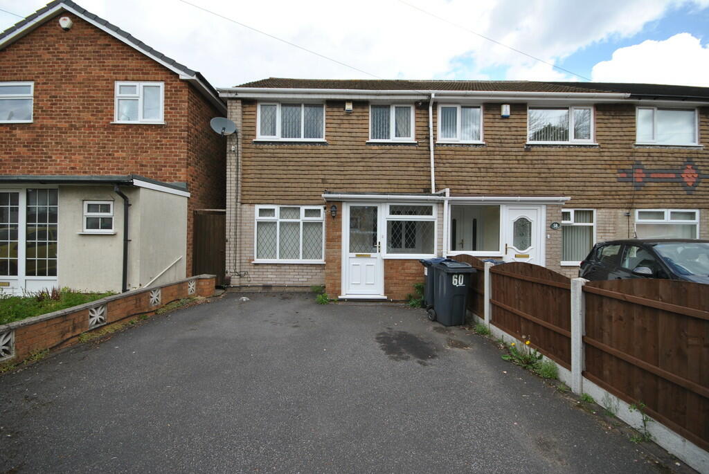 3 bedroom end of terrace house for rent in Druids Lane, Maypole, B14