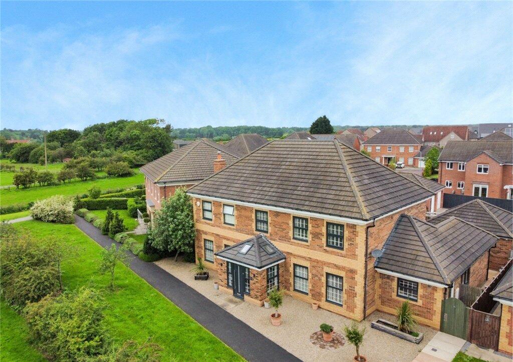 5 bedroom detached house for sale in Moresby Walk, Ingleby Barwick, TS17