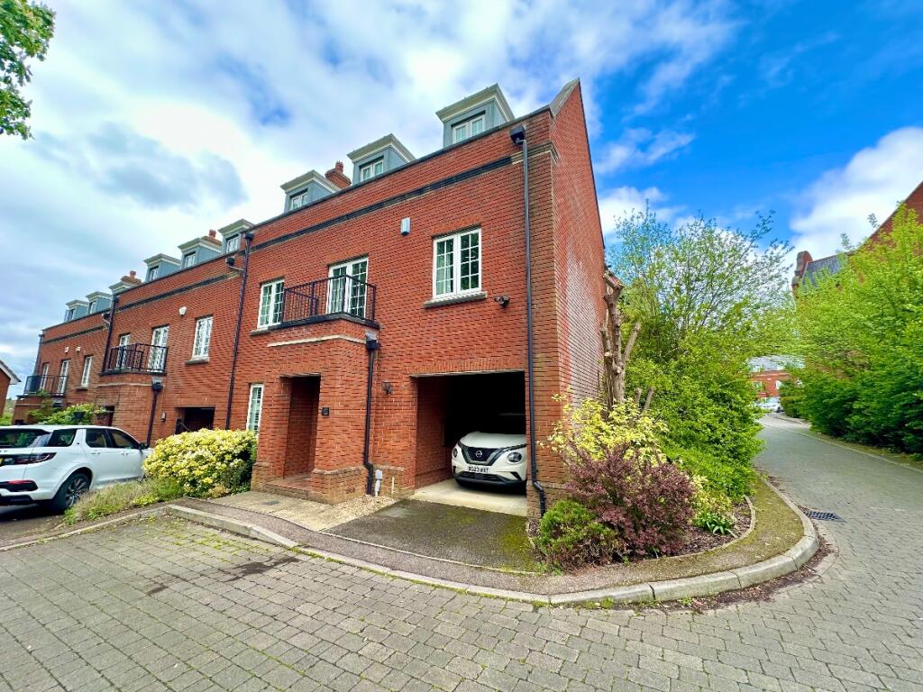 Main image of property: Osborne Heights, Brentwood